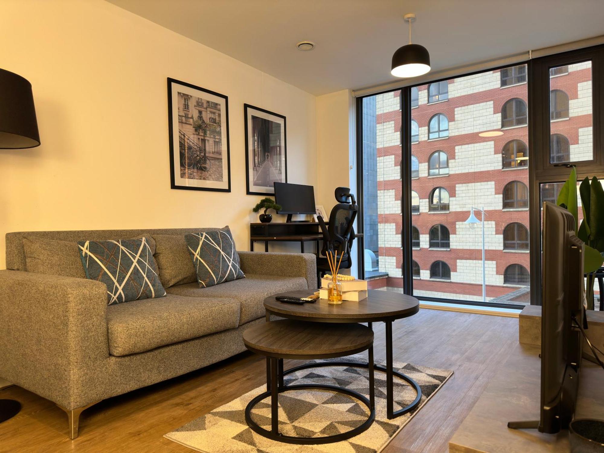 Cozy City Centre Apartment With Free Parking And Free Gym Birmingham Exterior photo