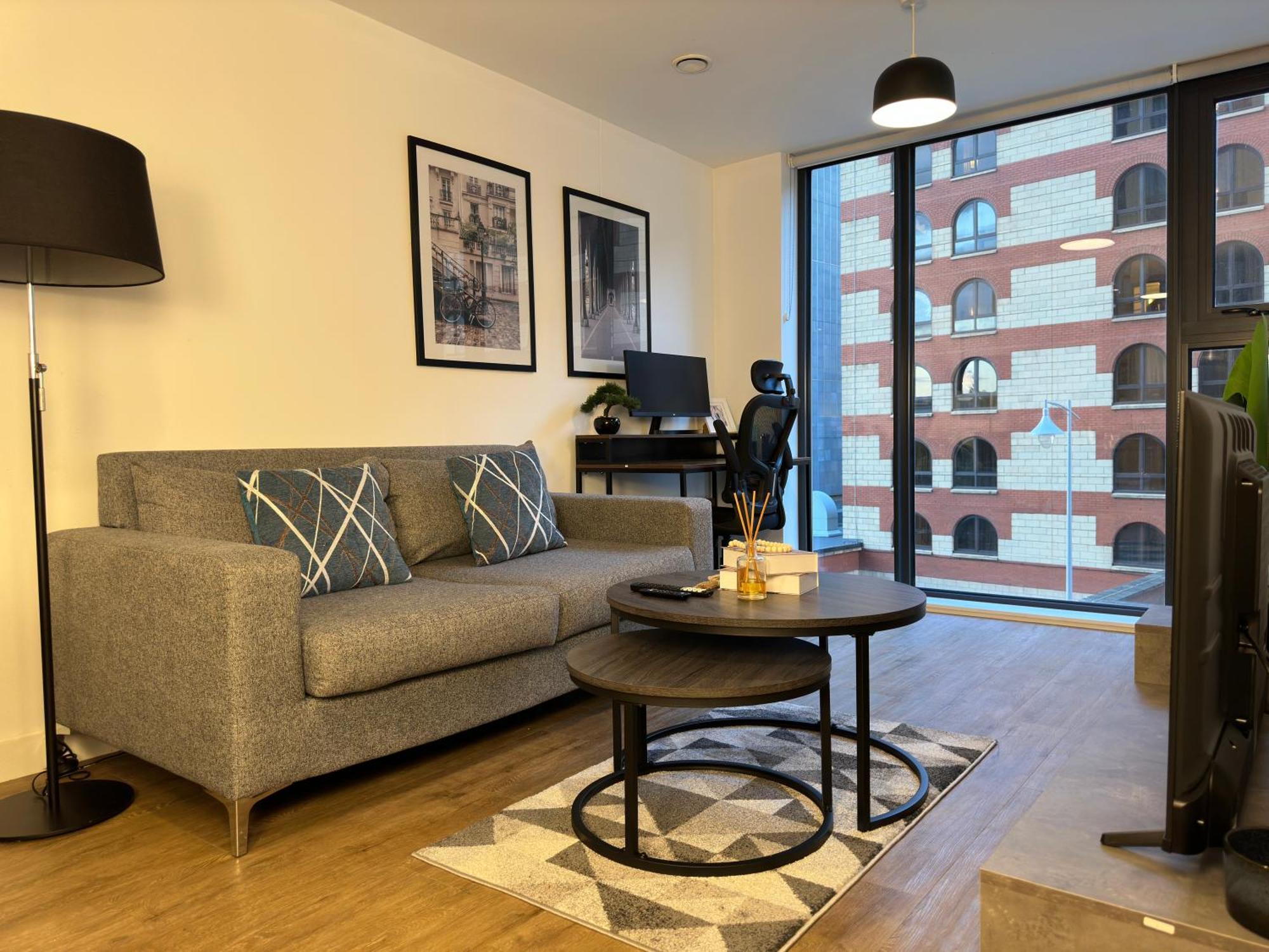 Cozy City Centre Apartment With Free Parking And Free Gym Birmingham Exterior photo