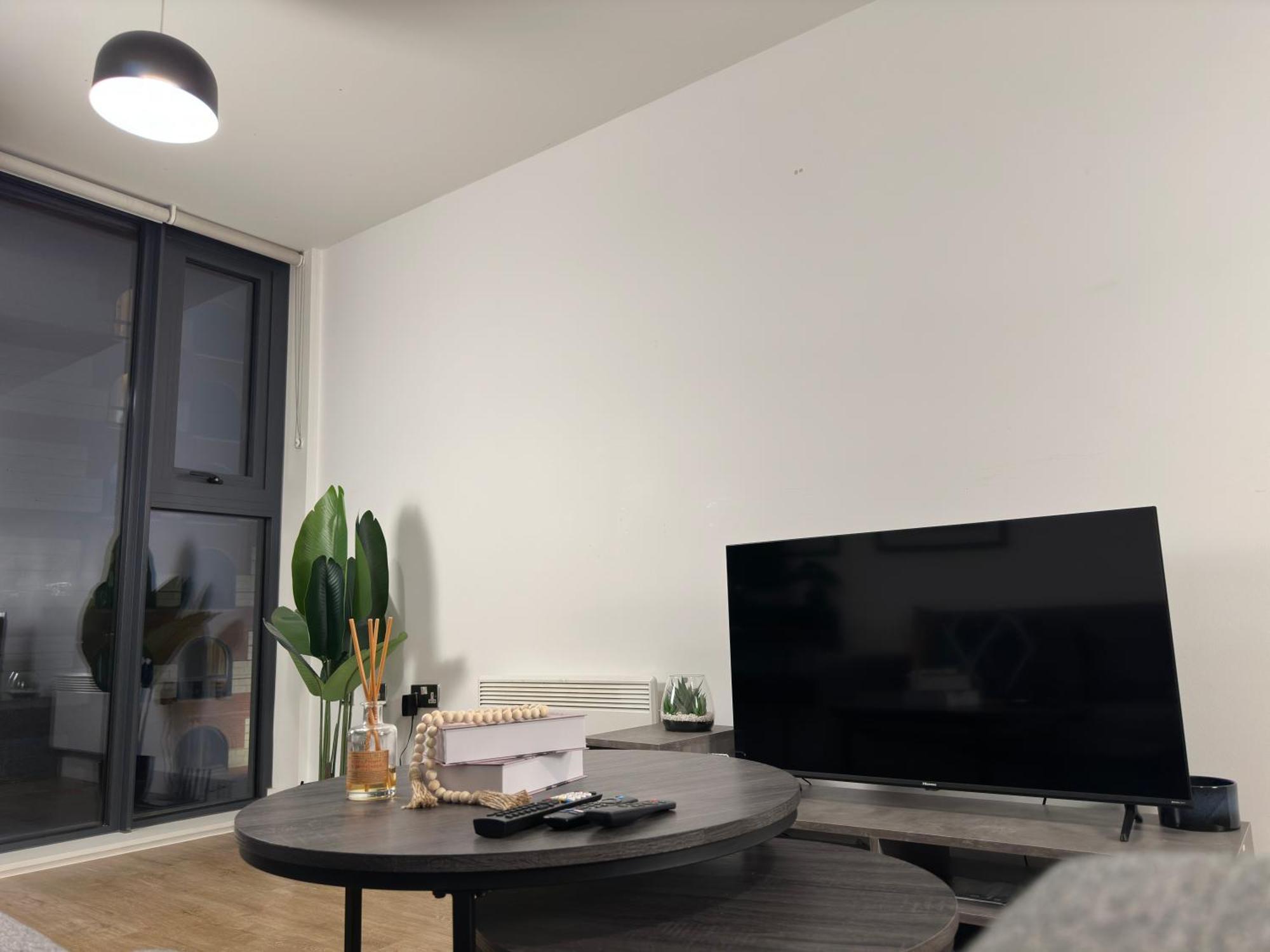 Cozy City Centre Apartment With Free Parking And Free Gym Birmingham Exterior photo