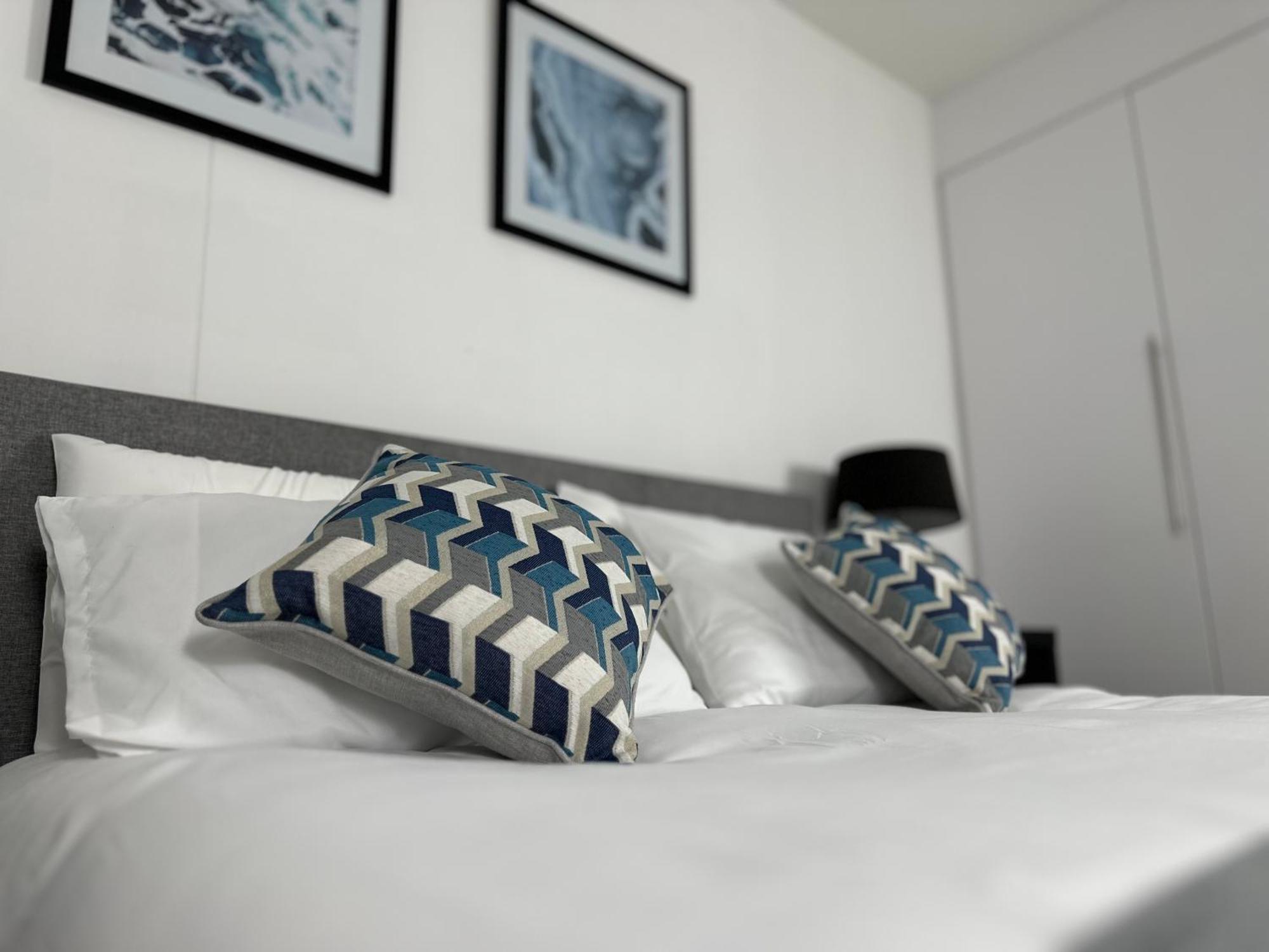 Cozy City Centre Apartment With Free Parking And Free Gym Birmingham Exterior photo